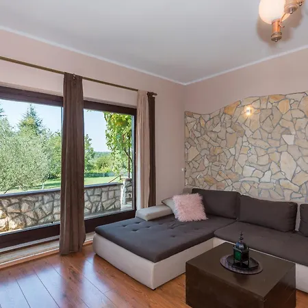 Sunset With Pool And Large, Mature Garden * Labin (Istria)