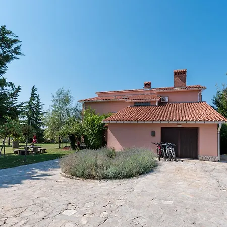 Sunset With Pool And Large, Mature Garden Casa vacanze
